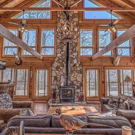 Blue Ridge Bliss- Spacious Cabin, Pets, Hot Tub! 外观 照片
