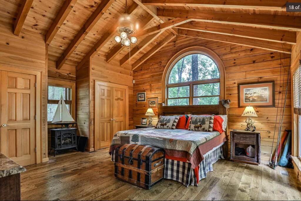 Blue Ridge Bliss- Spacious Cabin, Pets, Hot Tub! 外观 照片