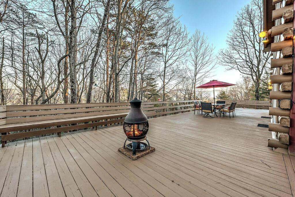 Blue Ridge Bliss- Spacious Cabin, Pets, Hot Tub! 外观 照片