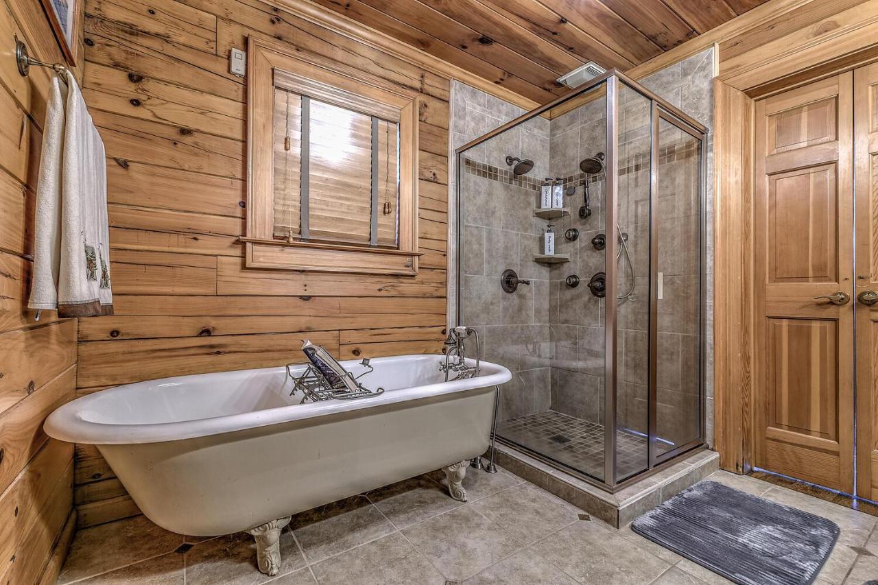 Blue Ridge Bliss- Spacious Cabin, Pets, Hot Tub! 外观 照片